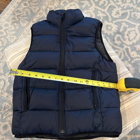 Like new Gap puffer vest navy size large with measurements - Picture 5 of 5